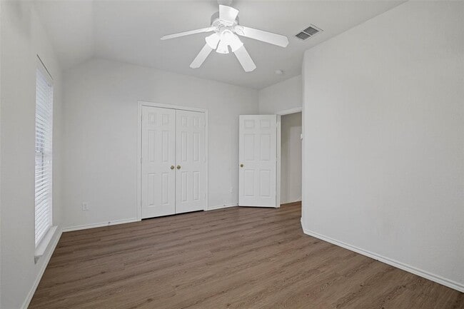 Building Photo - 7907 Rosebriar Ln