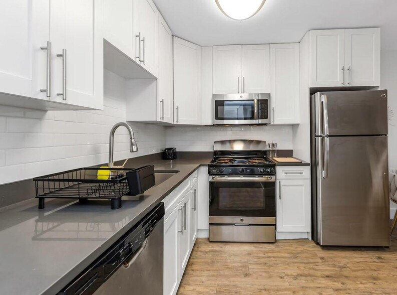 Building Photo - 4355 FL-60