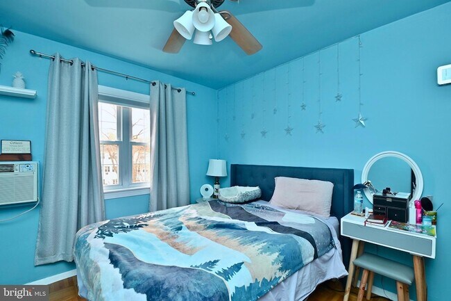 Building Photo - 3309 Martha Custis Dr