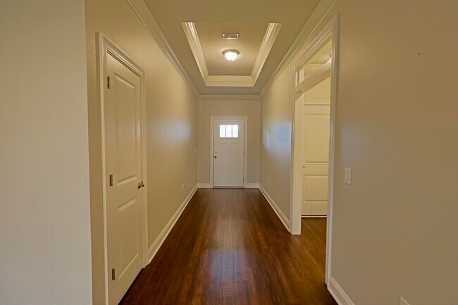 Building Photo - 9186 Sunset Dr