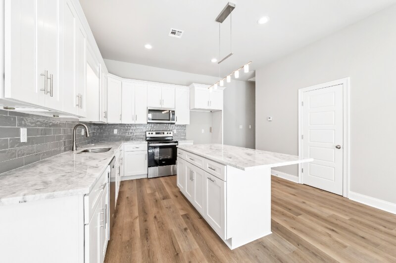 Building Photo - 213 Canvasback Dr