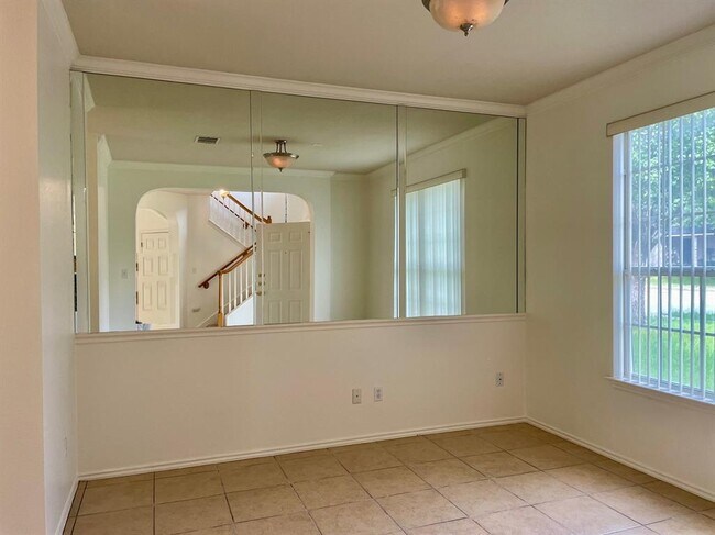 Building Photo - 15515 Cadoz Dr