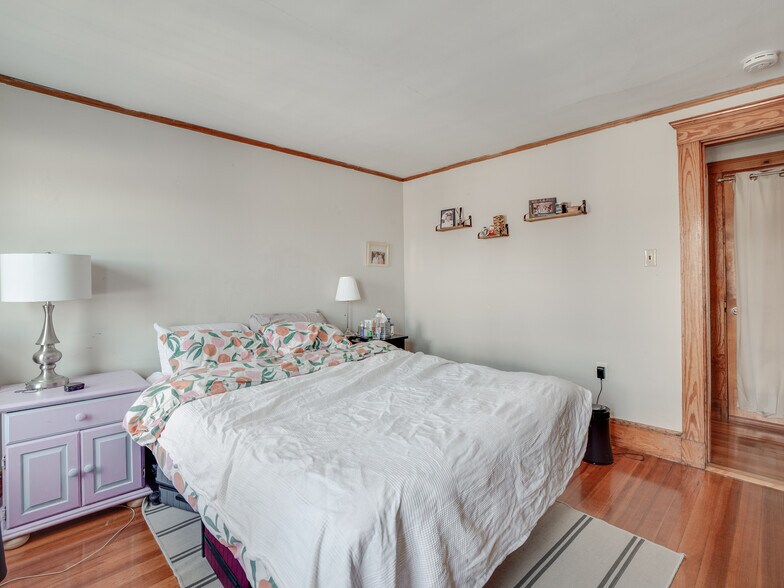 Building Photo - 60 Powder House Blvd