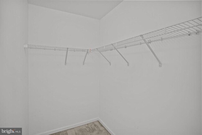 Building Photo - 618 Songbird Ct