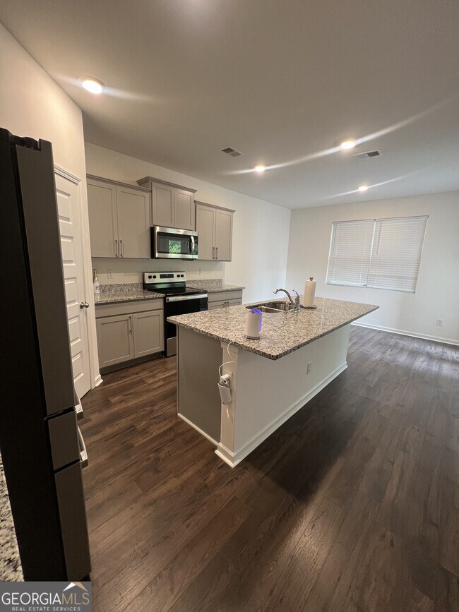 Building Photo - 1075 Rigby Ct SE