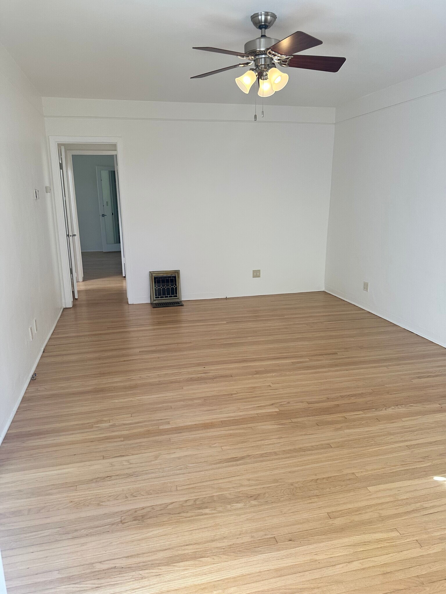 Living Room - 2538 1/2 Military Ave