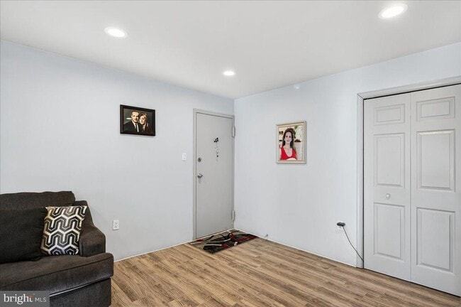 Building Photo - 4420 Briarwood Ct N