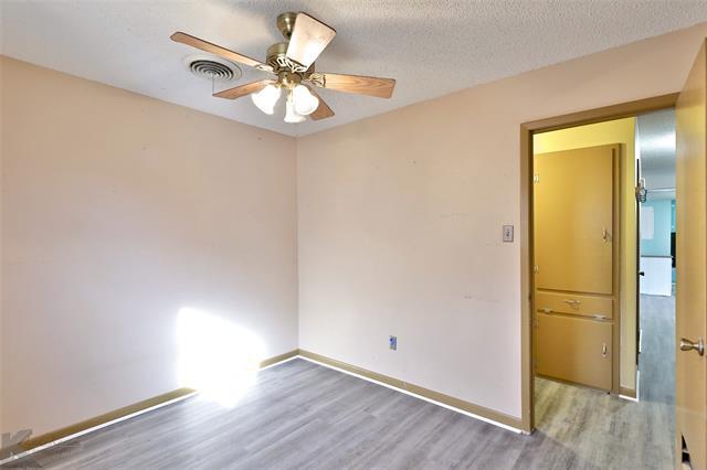 Building Photo - 501 N La Salle Dr