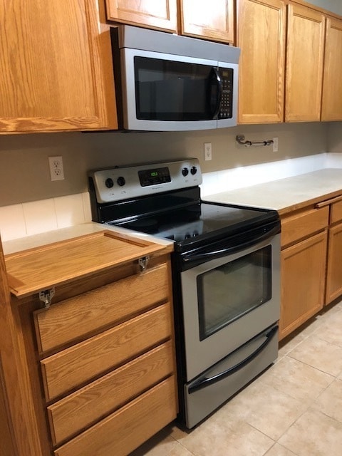 Building Photo - Spacious 4 bedroom, 2.5 bath, in Breckenridge Community