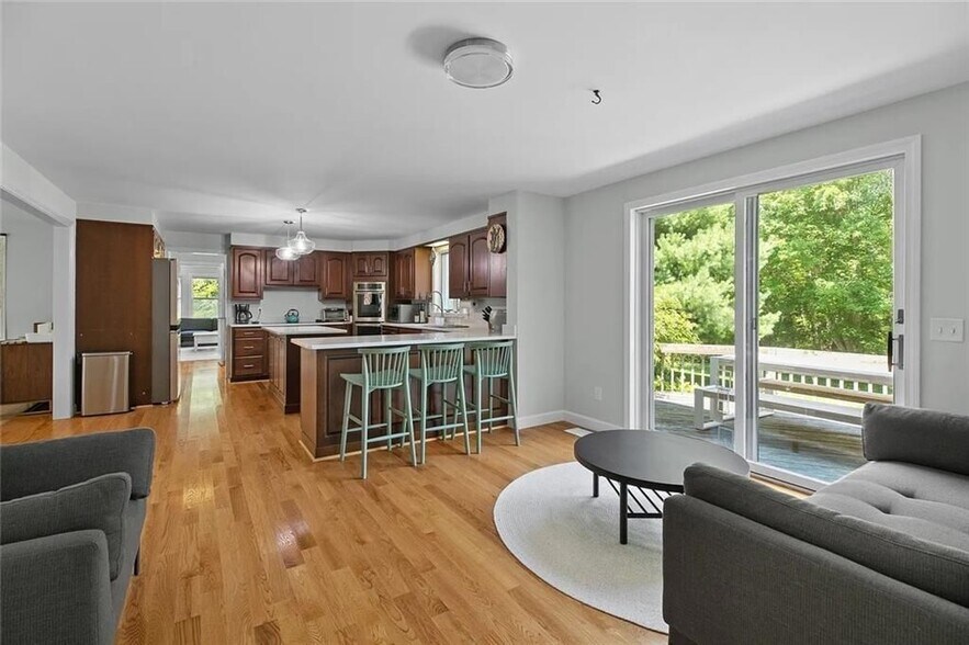 Building Photo - 30 Battery Ln