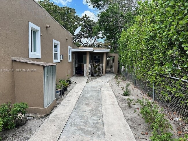 Building Photo - 261 NW 49th St