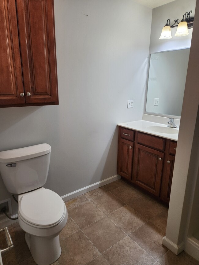 Building Photo - 28 Holler Rd