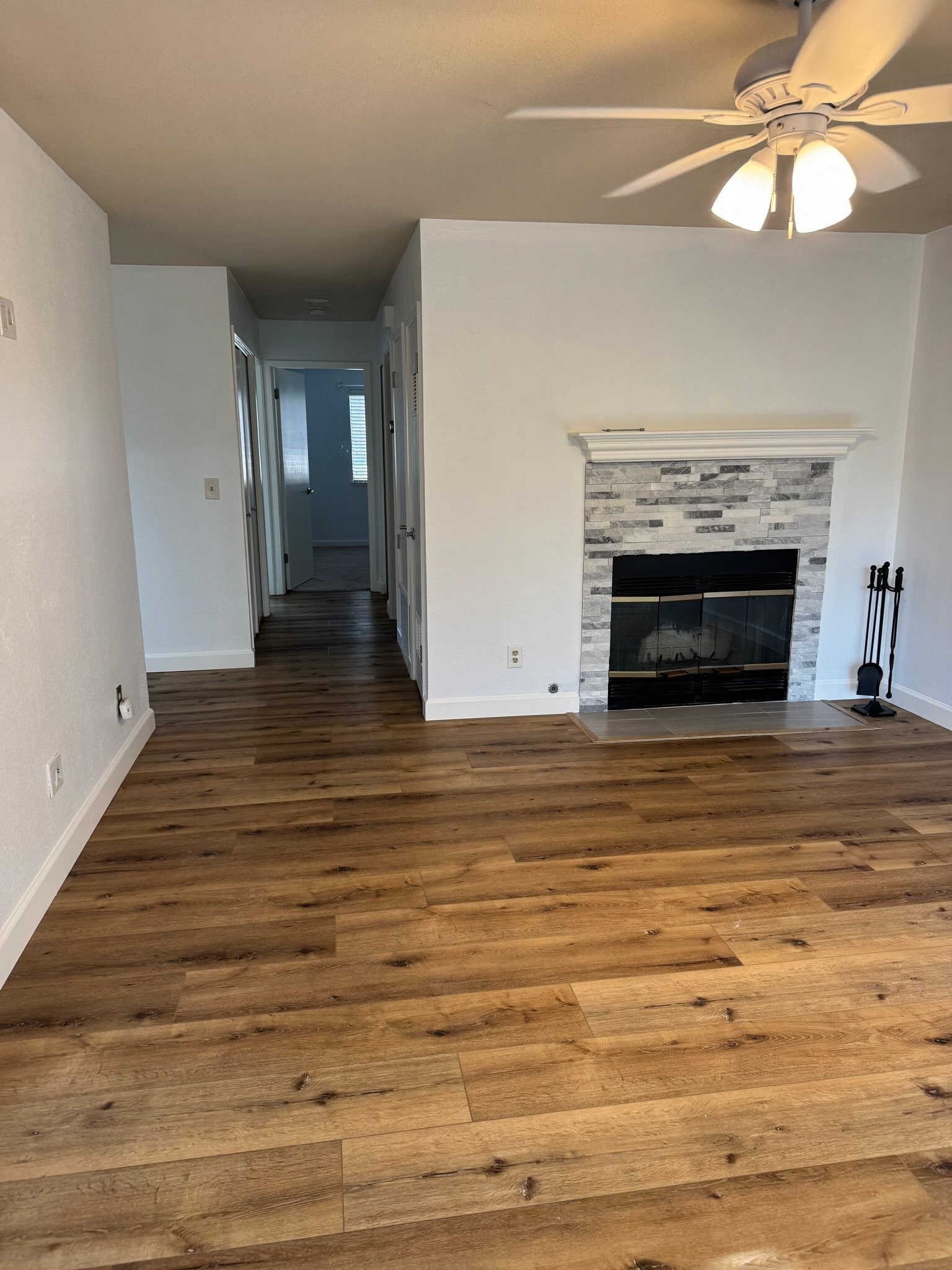 Building Photo - 16924 Sorrel Way