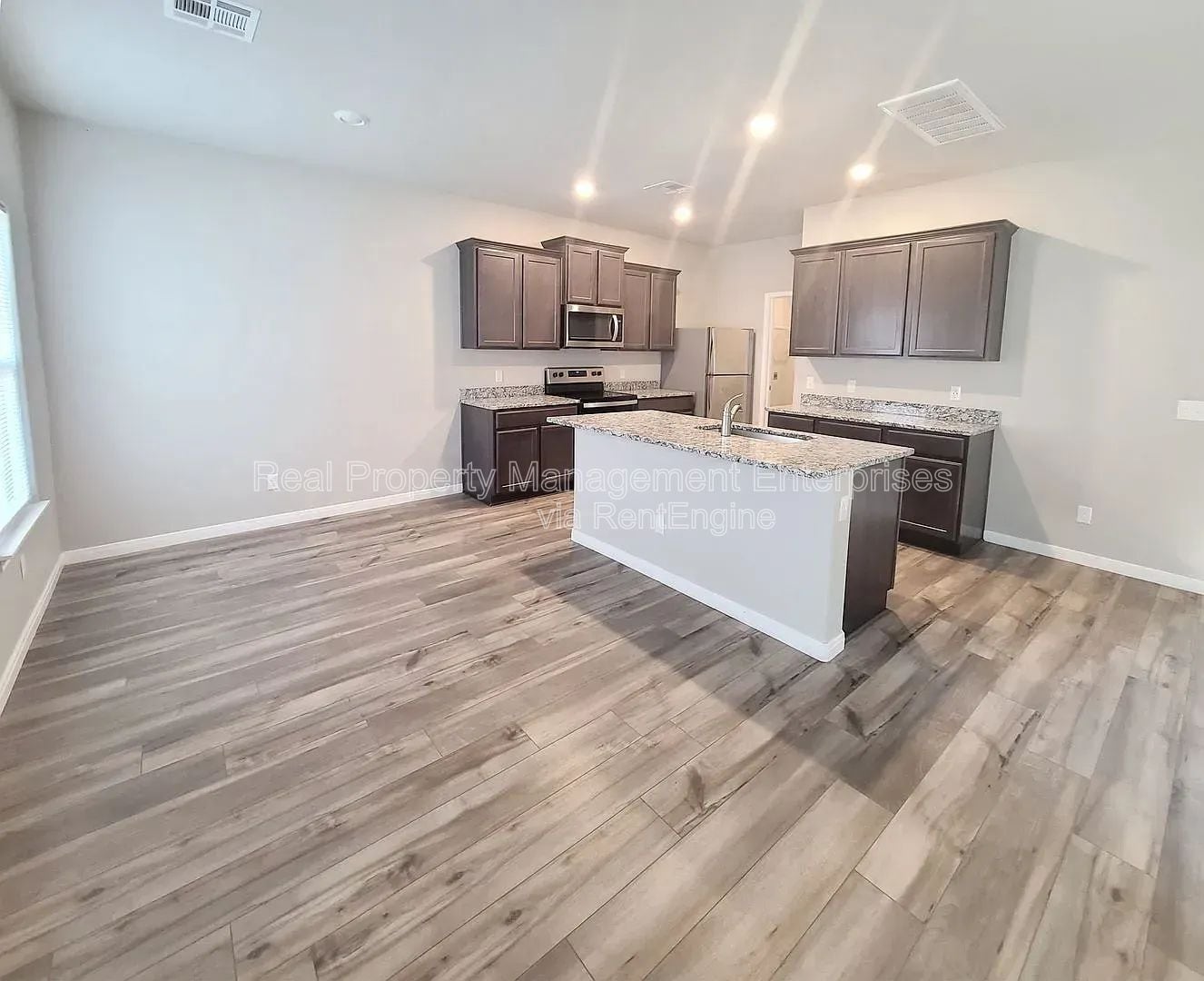 Building Photo - 1708 Crimson Lake Blvd