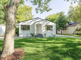 Building Photo - 715 Loma St