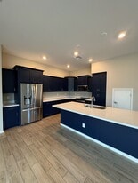 Building Photo - 277 E Azalea Dr