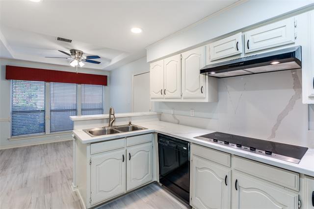 Building Photo - 4223 Lawngate Dr