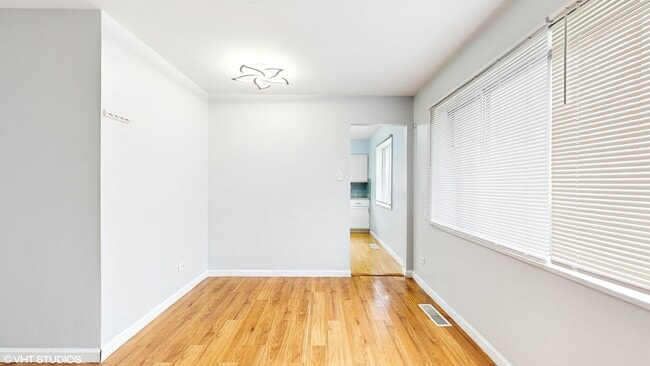 Building Photo - 1317 Mackinaw Ave