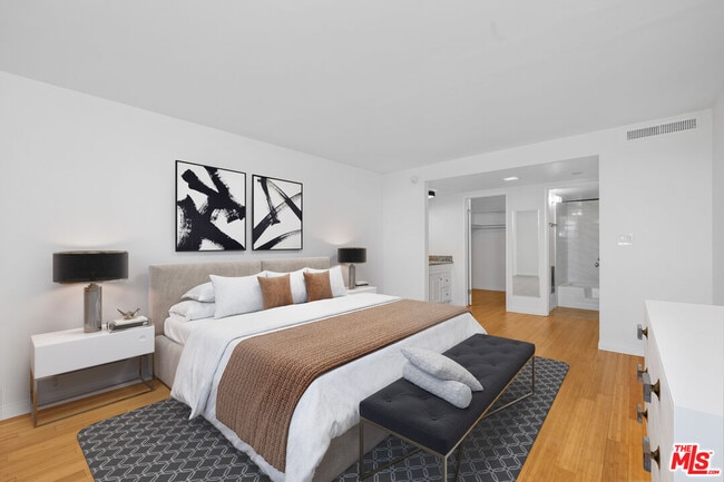 Building Photo - 10535 Wilshire Blvd