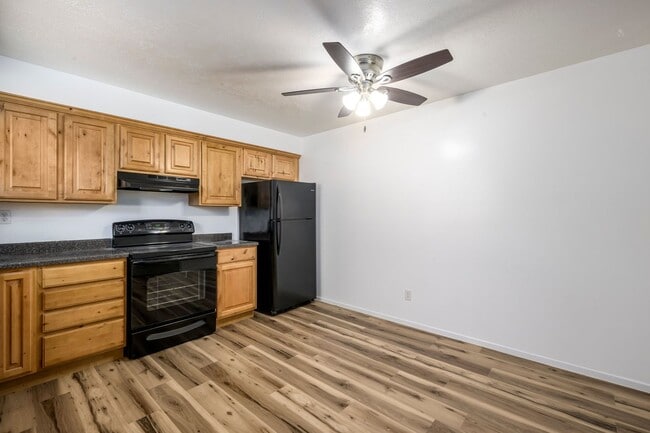 Building Photo - 259 E 8355 S