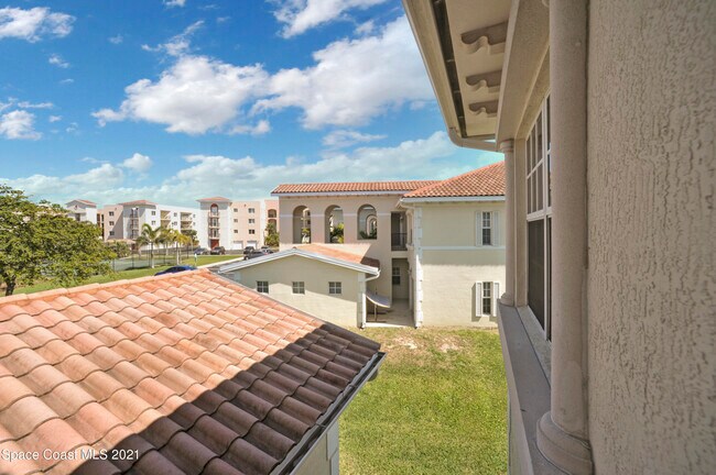 Building Photo - 117 Lancha Cir