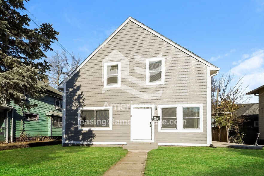 Primary Photo - 644 E 34th St