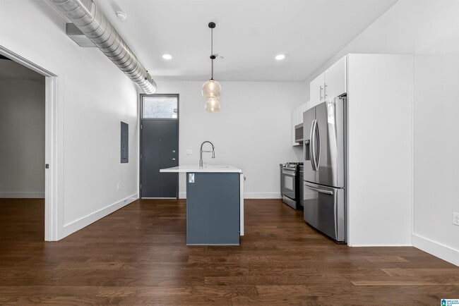 Building Photo - 1801 2nd Ave N