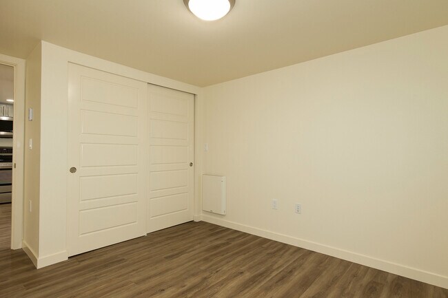 Building Photo - 2237 NW 59th-1