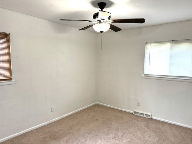 Building Photo - 3044 Wilce Ave