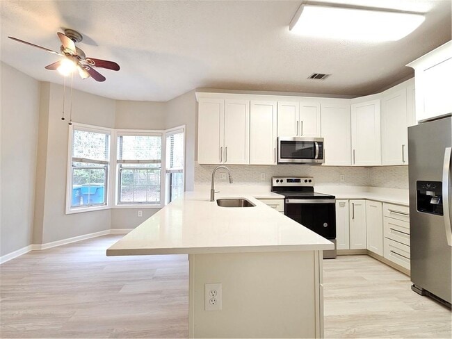 Building Photo - 3351 Governors Ct