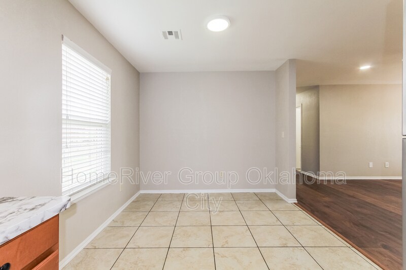 Building Photo - 6136 Cielo Terrace