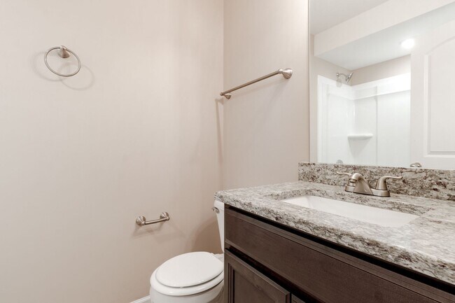 Building Photo - 413 Hietts Ln