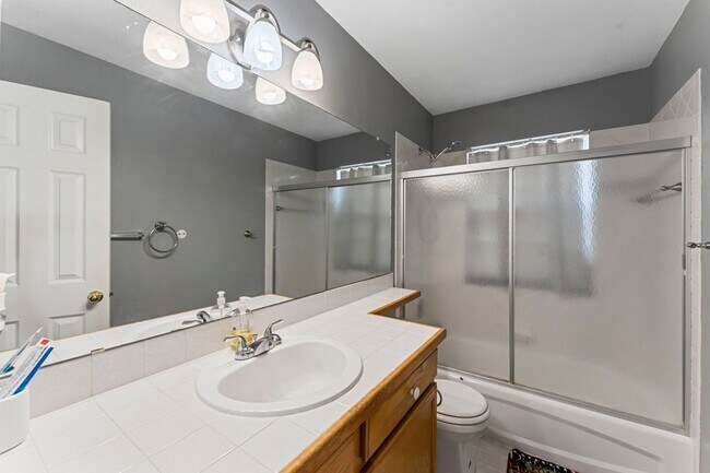 Building Photo - Spacious Home in Highly Desirable Windmill Mesa