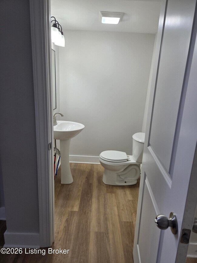 Building Photo - 2505 Franklin Ave