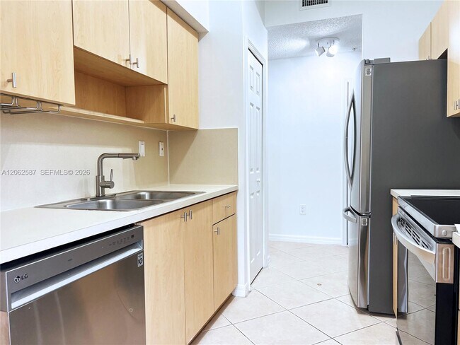 Building Photo - 7085 Nova Dr