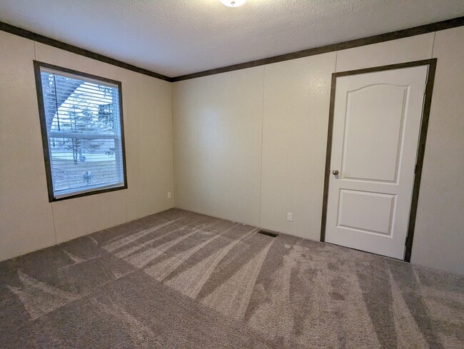 Building Photo - 368 Utah Ct