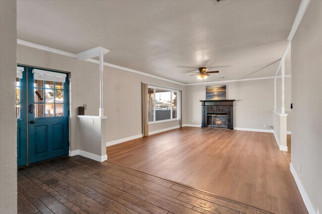 Building Photo - 2008 Franklin Ave