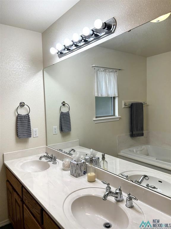 Building Photo - 3206 N Richardson Ave