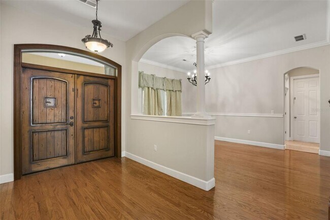 Building Photo - 5554 Palm Lake Cir