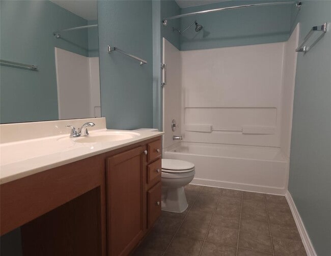 Building Photo - 273 Tower Dr