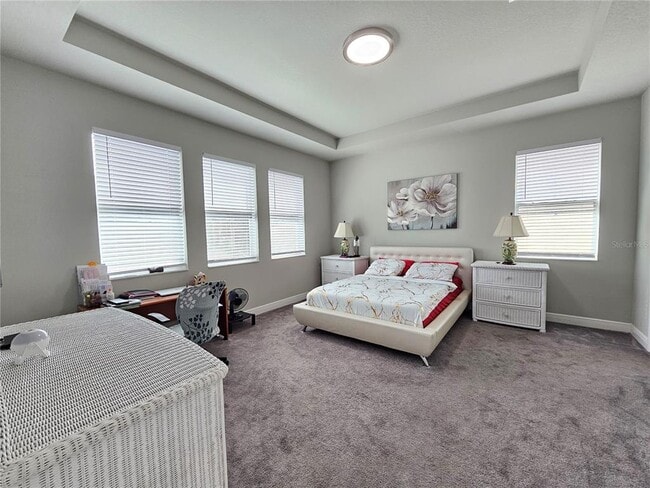 Building Photo - 1556 N River Cir