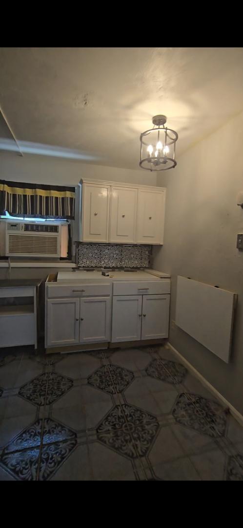 Building Photo - 2644 Mirror Ave