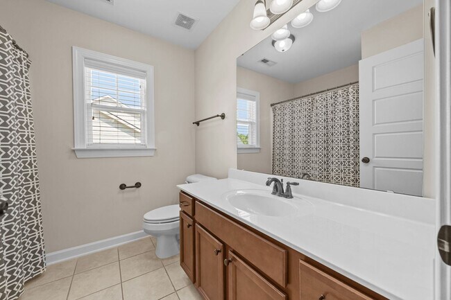 Building Photo - Welcome to Mimosa Bay!