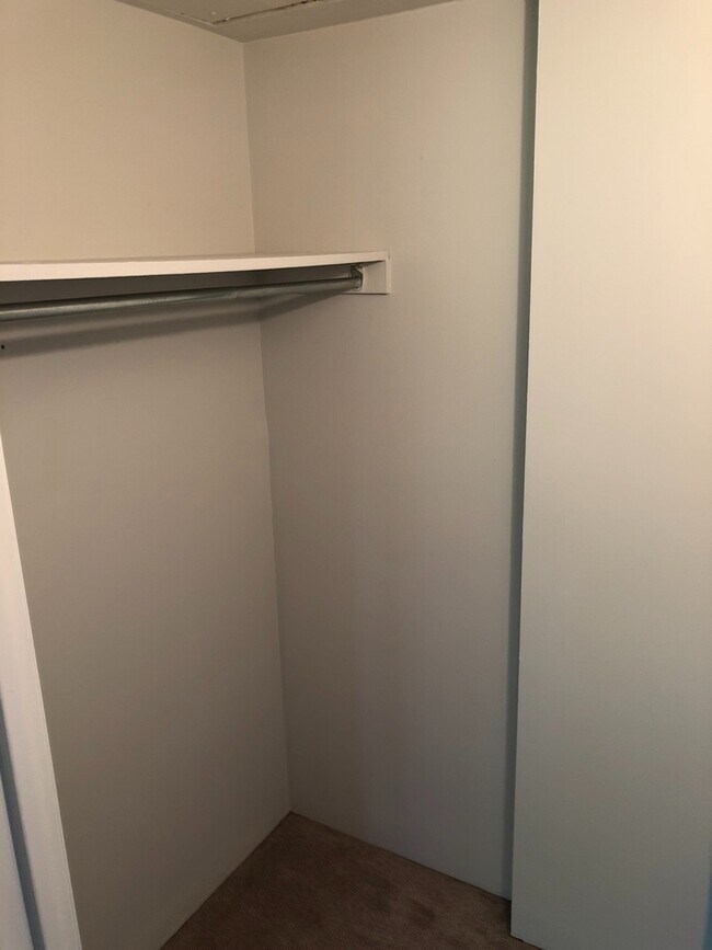 Building Photo - Penn Square