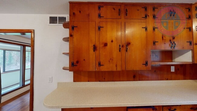 Building Photo - Enjoy Rural Living, Close To City & Freewa...