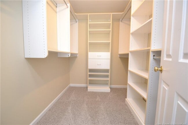 Building Photo - 1914 Sterling Hill Dr