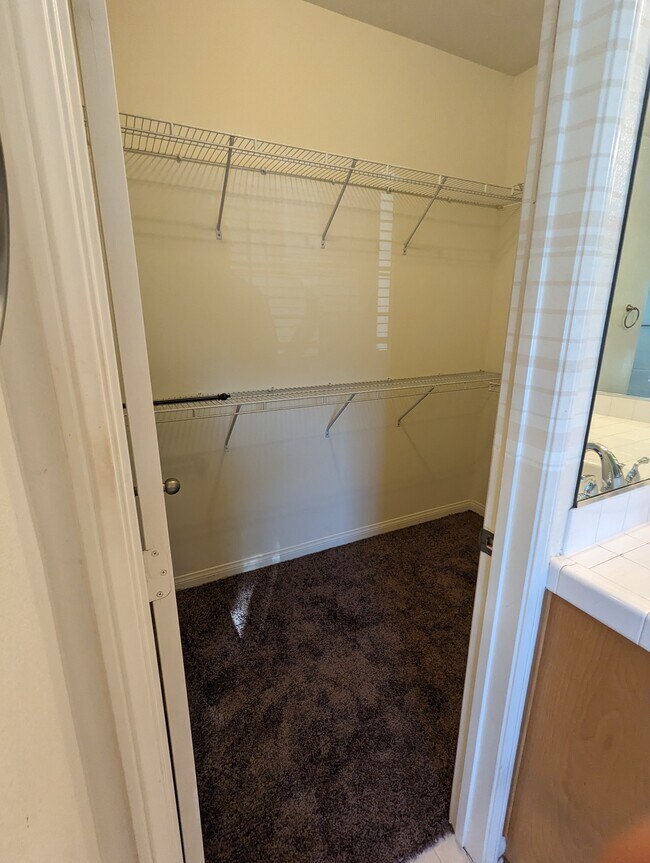 Upstairs Master bedroom closet - 2911 Esperanza Way