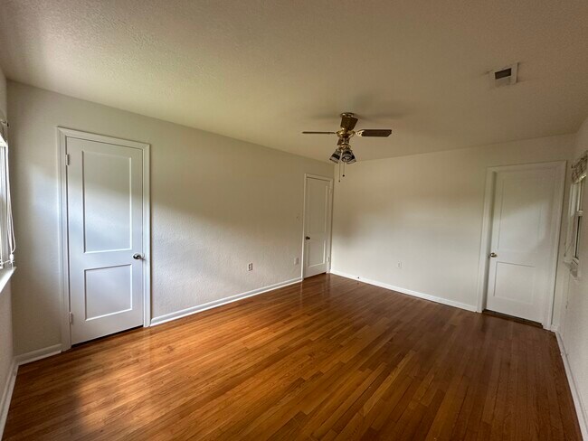 Building Photo - 752 Kempsville Rd