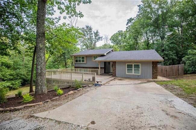 Primary Photo - 41 Gore Ln