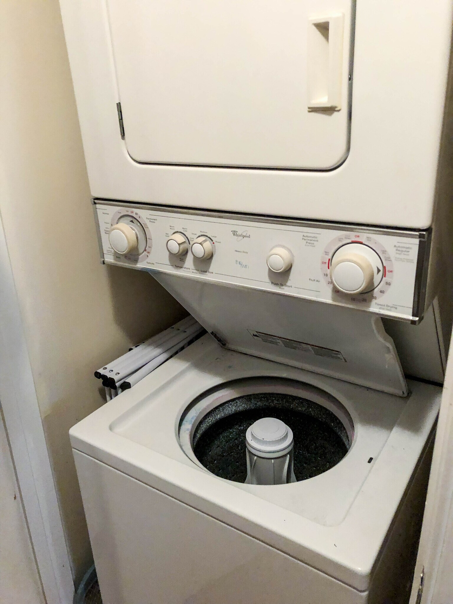 Building Photo - 23 Saint Lukes Rd